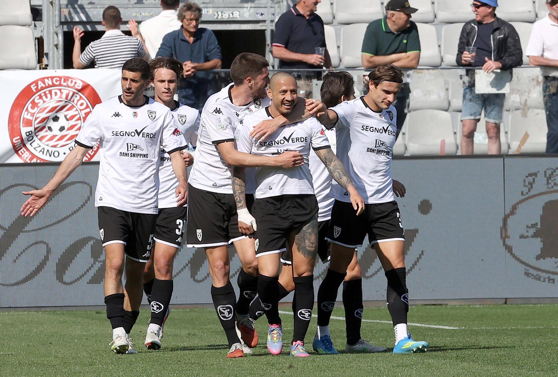 6 gol 6 marcatori diversi spezia
